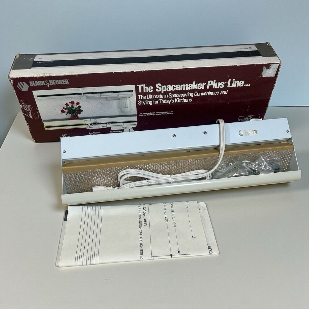 Spacemaker Plus Undercabinet Light PLA100 Black And Decker B&D Kitchen Accessory